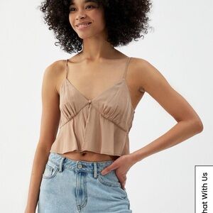 LA Hearts nude open front button cropped camisole